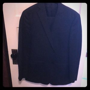 Men’s DKNY blue suit